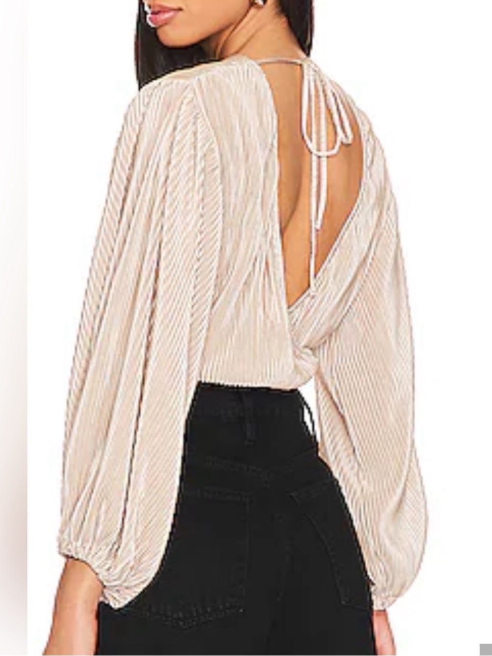 ASTR the label Open-Back ribbed Tie-Back Blouse in champagne beige M